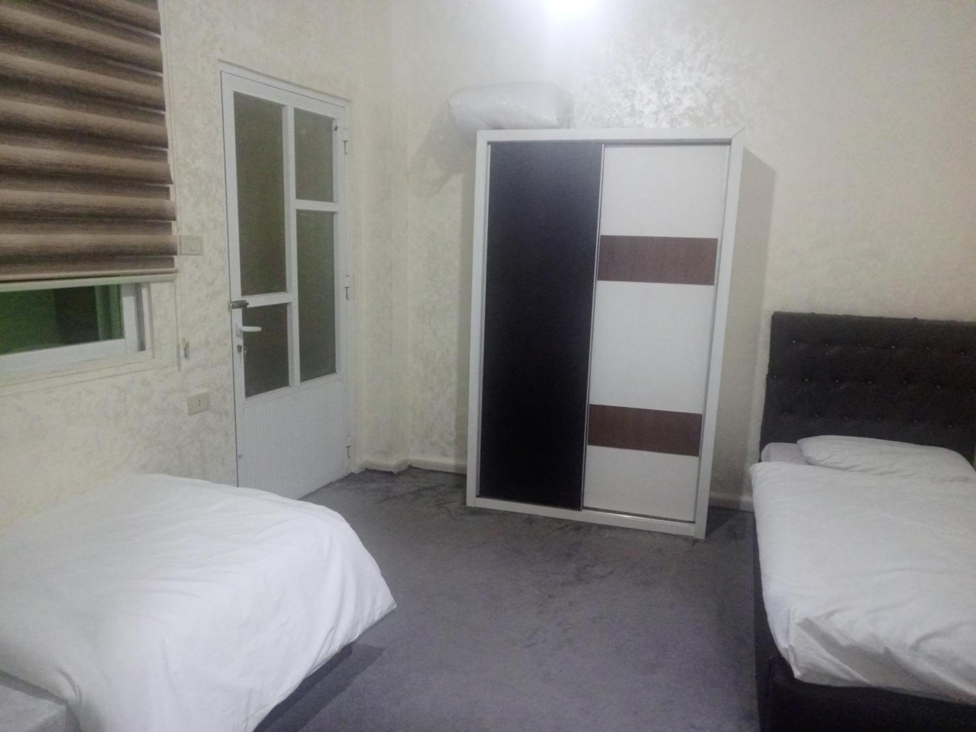Jarajreh Apartments/ Hotel Karak Camera foto